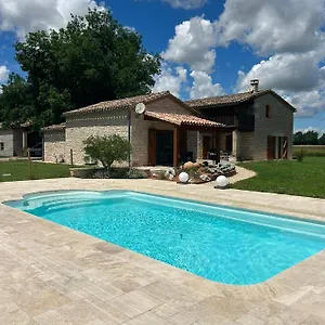 la-petite-maison-dans-le-quercy.midi-pyreneeshotels.com/